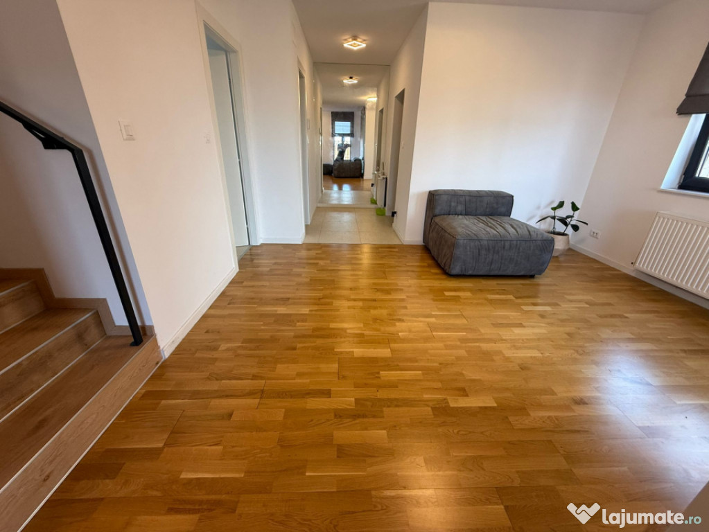 Casă spațioasă de închiriat / vânzare în Complex Lizie