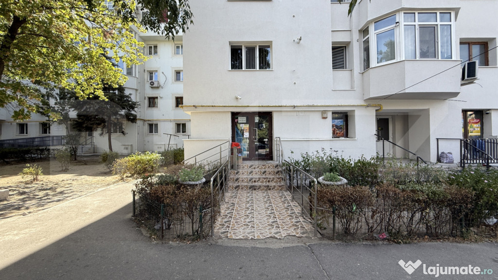 Spațiu comercial parter bloc renovat 118 mp, Lăpuș, zona