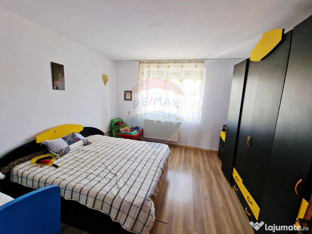 Apartament spațios cu balcon – P. Neamț