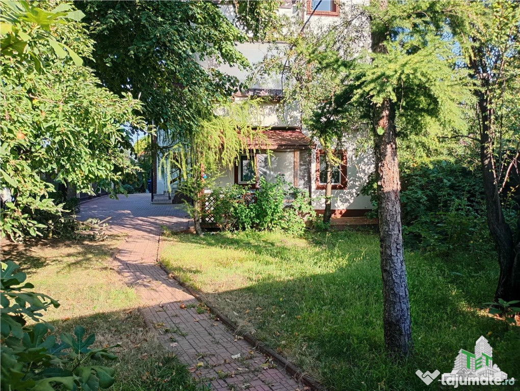 Vila superba, zona Brancoveanu-Luica, cu 6 camere si teren