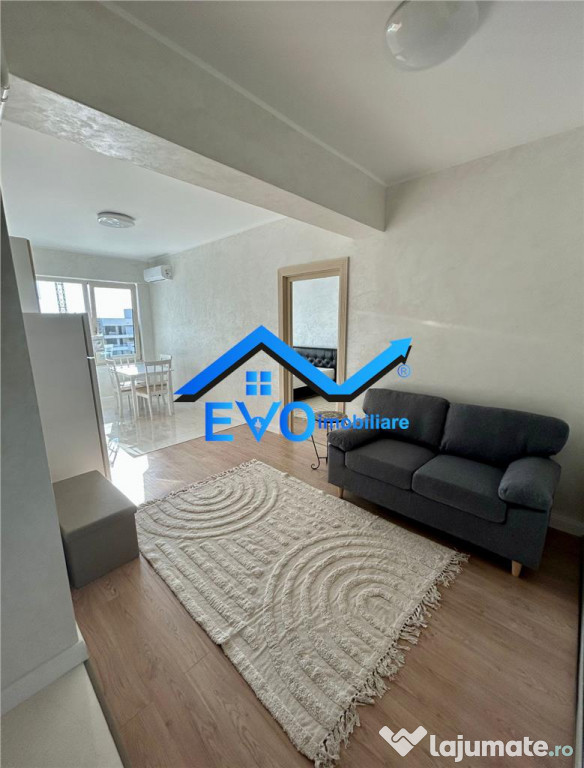 Apartament cu 2 camere, prima , loc de parcare, Royal Town