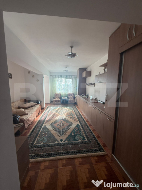 Microapartament, etaj intermediar, zona Primagra