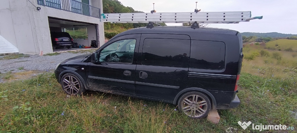 Opel Combo 1.7 CDTi 101 CP