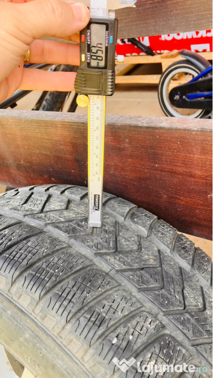Roti Iarna Mazda CX 7 235/60/R18 Pirelli scorpion