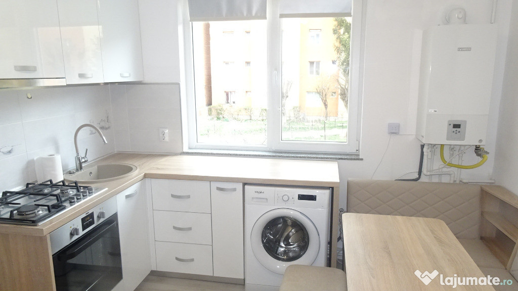 Inchiriez, garsoniera in Deva, zona Dacia, etaj 1, situata pe mijloc,
