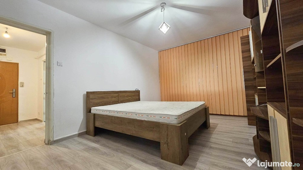 Apartament 1 camera D, Palatul de Justitie, Podul de Fier