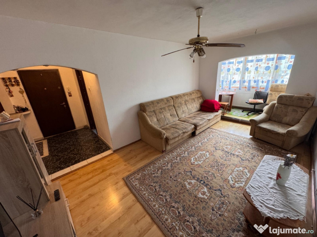 Propietar - Apartament 4 camere - Str. Carpatilor langa Panini