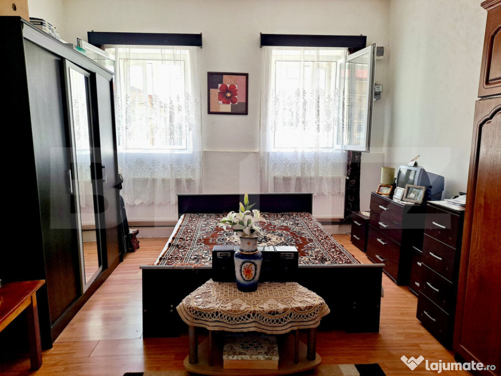 Apartament cu 2 camere cu curte, 90mp, zona Turda Noua