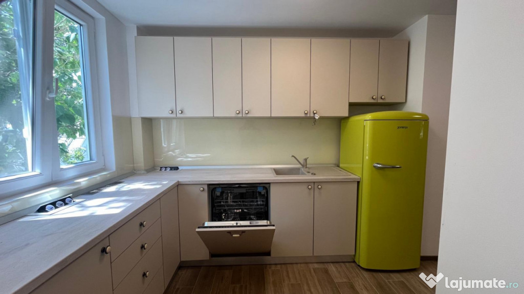 4 camere Rahova -Teius
