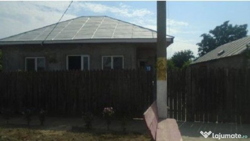 Casa si teren cota parte 1/2, Gropeni, ID: R2733382