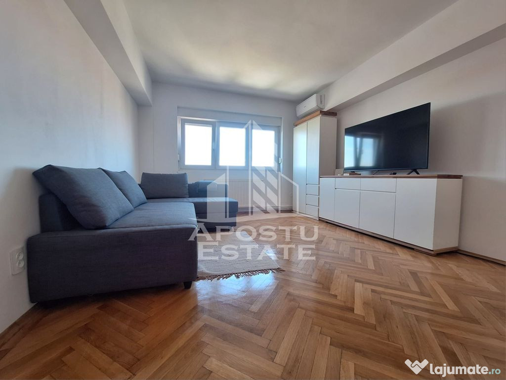 Apartament cu 3 camere, 85 mp utili, zona Centrala