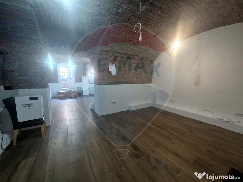 Spațiu comercial 60 mp zona cetrala