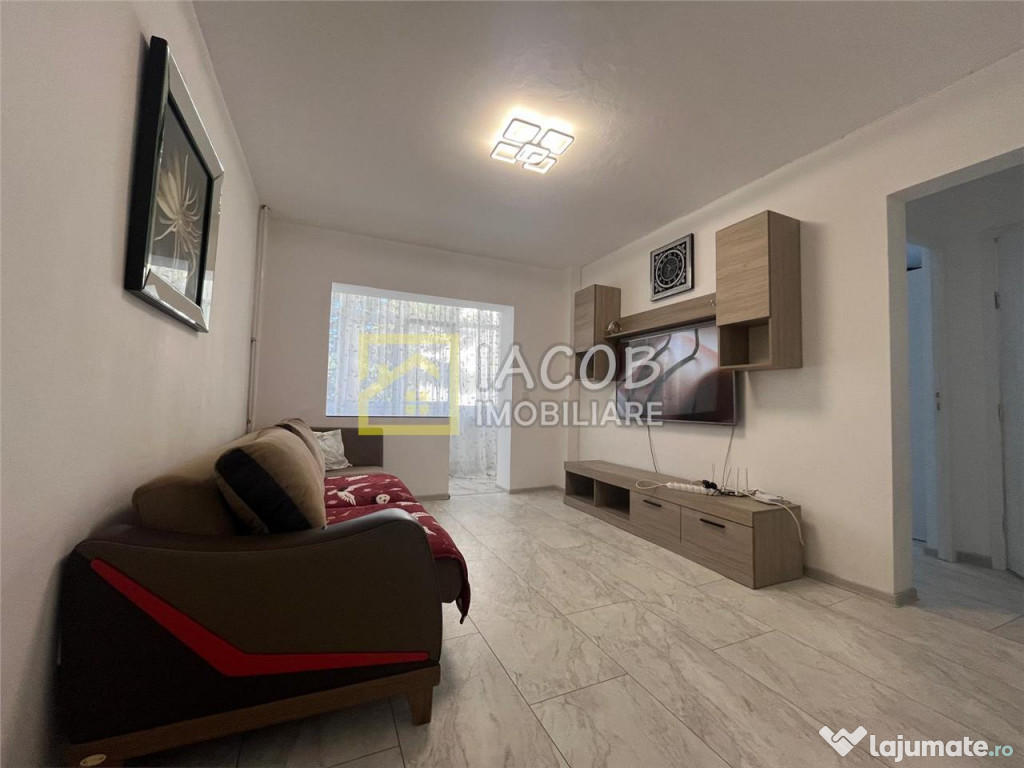 Apartament 3 camere, str. Banca Nationala