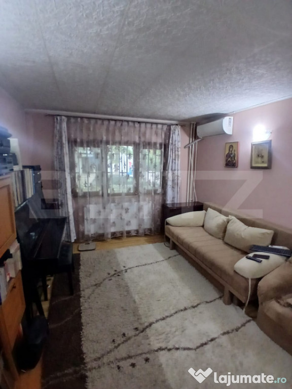 Apartament 4 camere, 80 mp, zona Nicolina