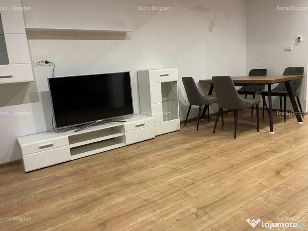 Apartament 5 camere, decomandat - zona Grivitei