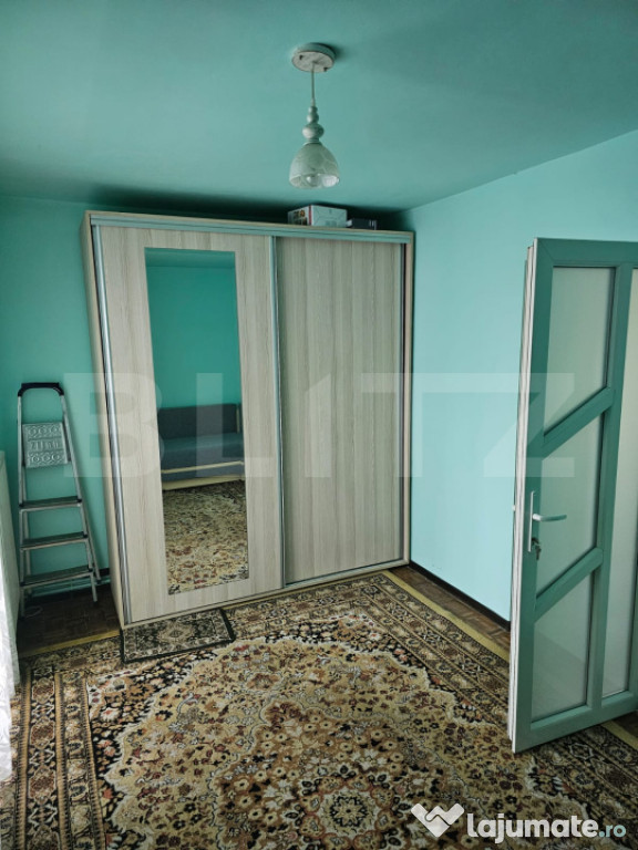 Apartament cu 3 camere, zona superba-Astra