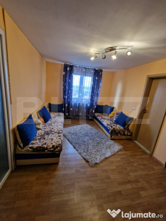 Apartament la mansarda,4 camere, Vasile Aron