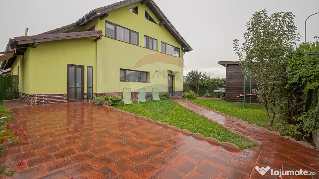Vila cu 5 apartamente închiriate în regim hotelier, Stu...