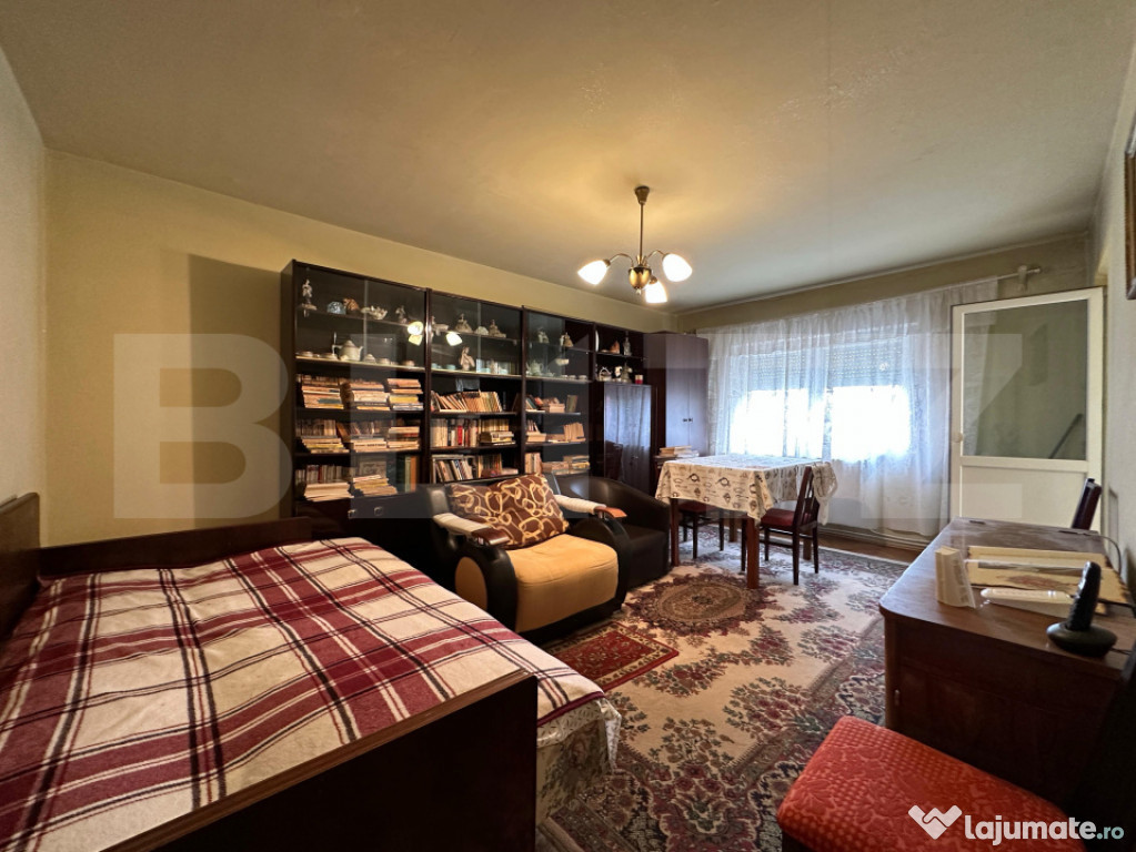 Apartament cu 2 camere, 50 mp, zona Tolstoi