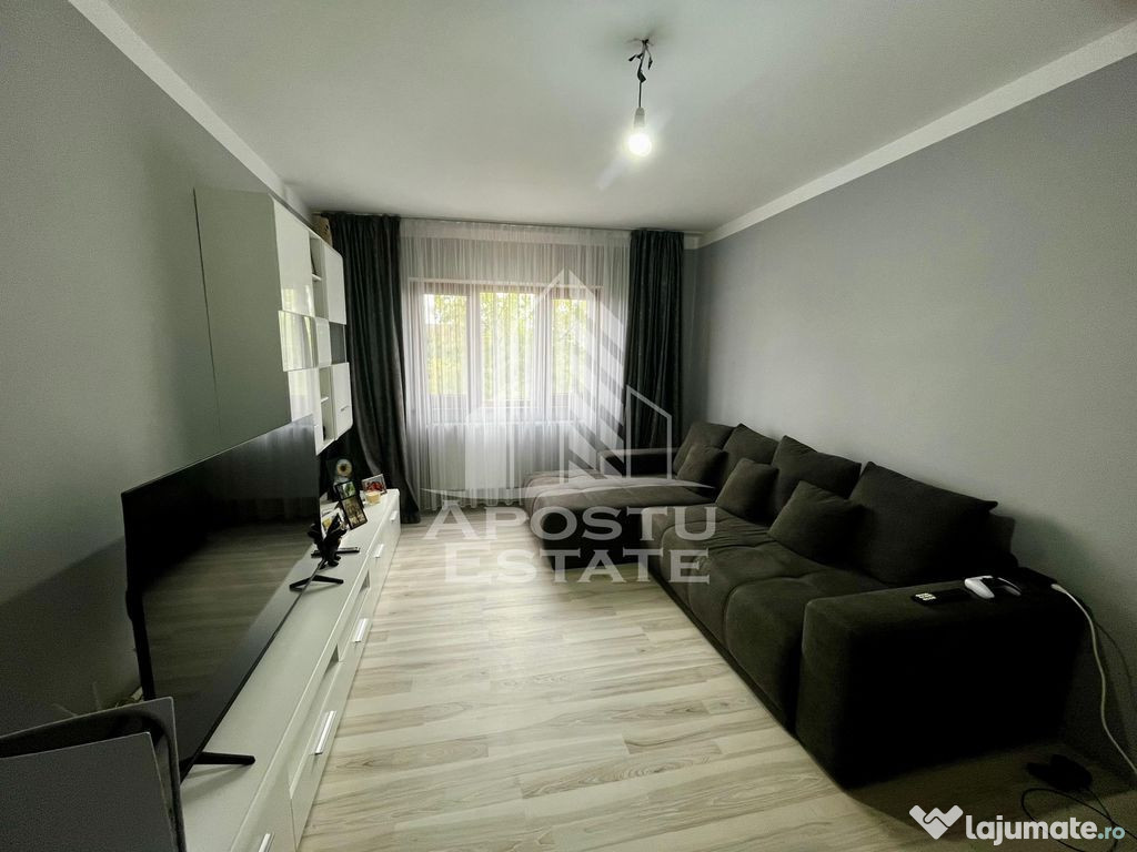 Apartament 3 camere,centrala proprie, recent renovat,zona...