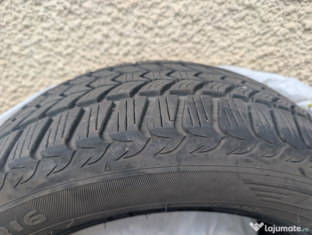 Set 4 anvelope iarna Debica și Nokian 205/55/16
