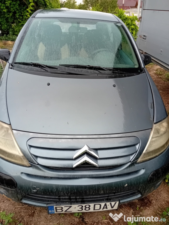 Vând Citroen C3, turbo diesel, consum 3.5 motorina.