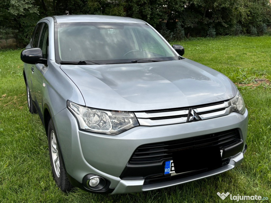 Mitsubishi Outlander 2015 , 4x4 , 2.2 diesel