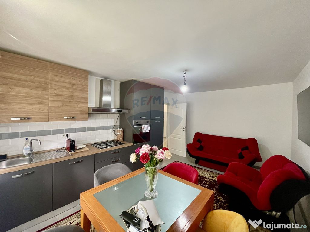 Apartament doua camere parter plus boxa