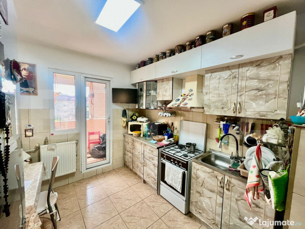 Apartament spațios cu 3 camere, 66 mp utili, etaj intermedi