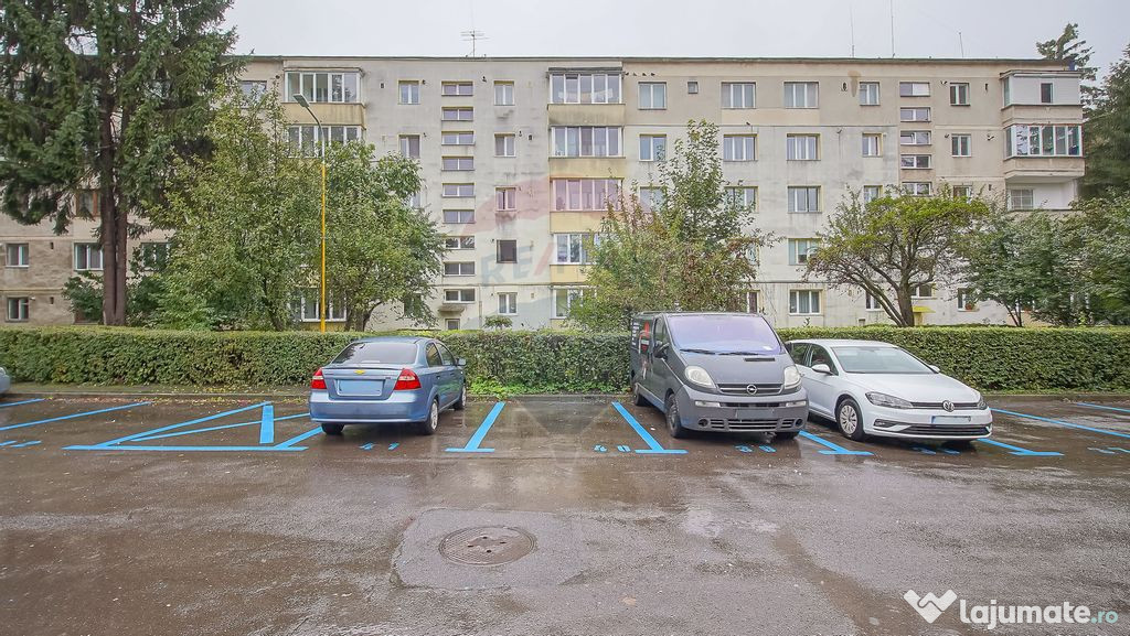 Comision 0 %! Apartament cu 4 camere de vânzare în zona...