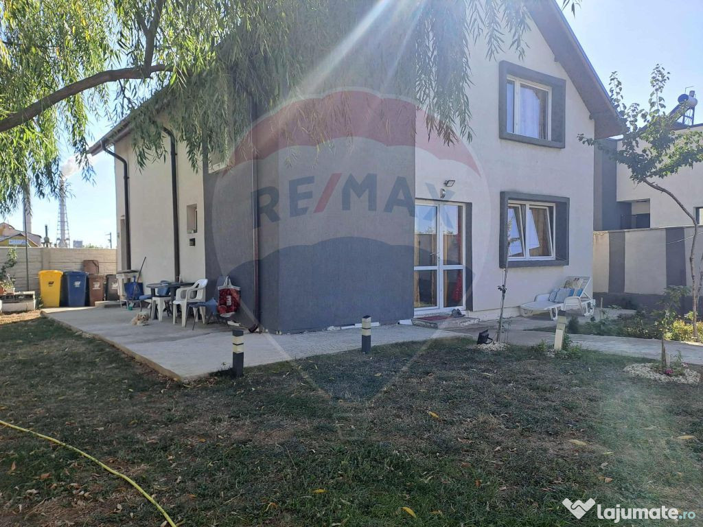 Casă / Vilă cu 5 camere de vânzare
