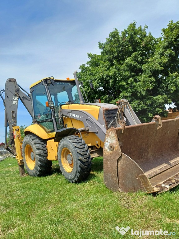 Buldoexcavator Volvo BL61