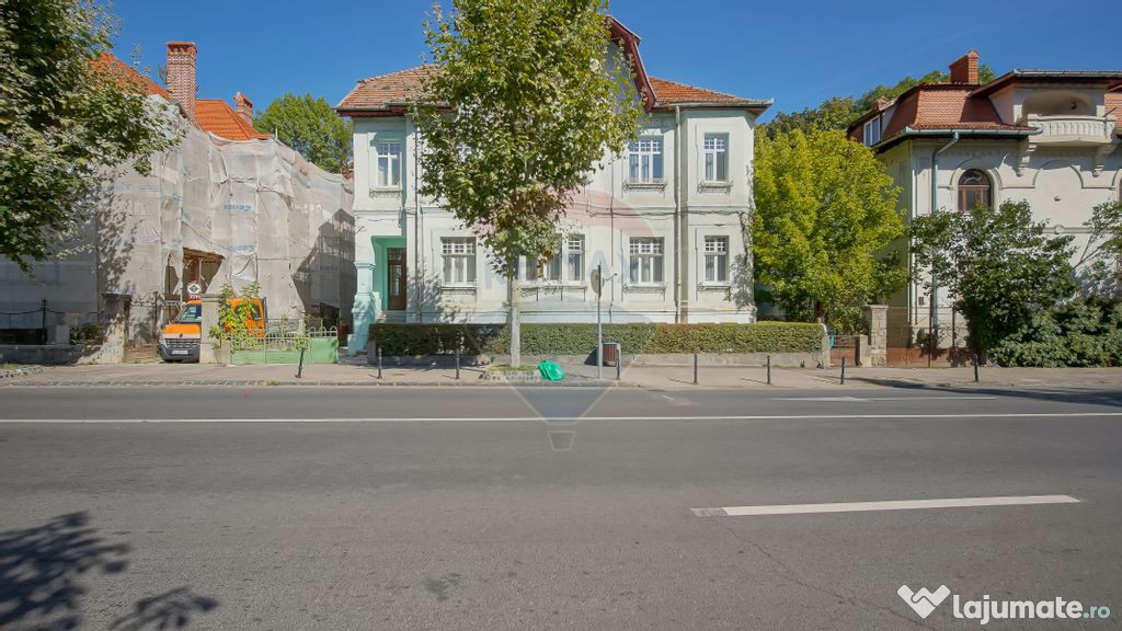 2 apartamete in acelasi corp cladire pentru investitie ho...