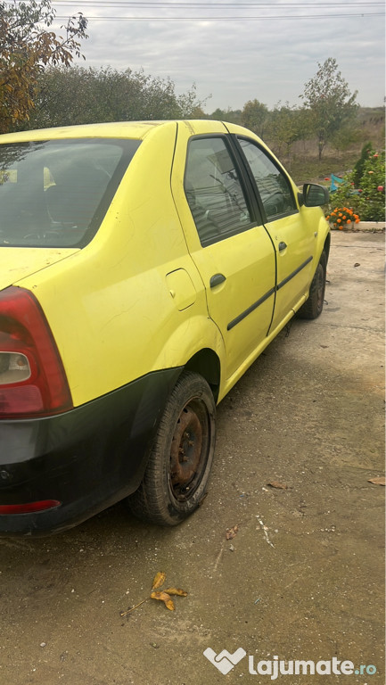Dacia Logan an 2010 motor 1.2