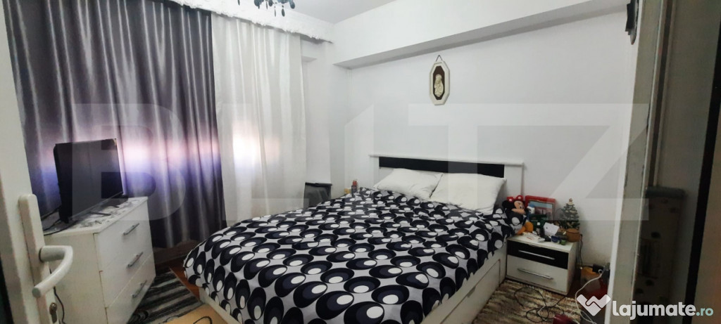 Apartament de vanzare cu 3 camere zona M15 Satu Mare.