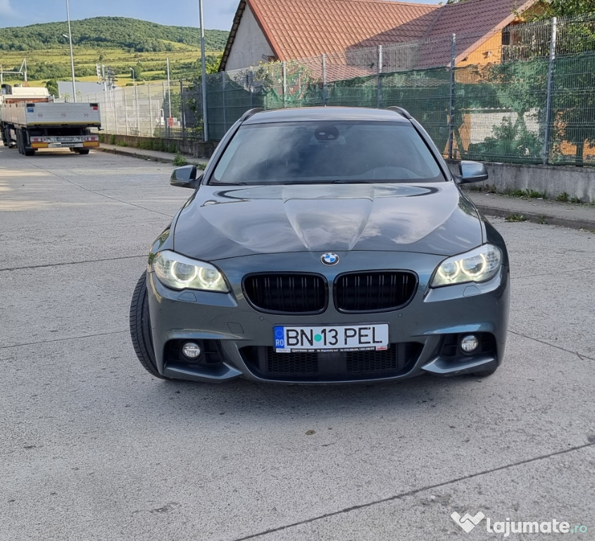 BMW 525d Touring M-Pack | 218 CP | Automată | Navi Pro