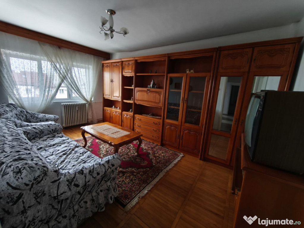 Apartament de inchiriat, zona centrala