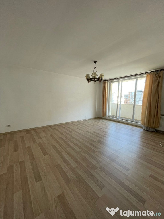 Apartament 2 camere decomandate zona Florilor