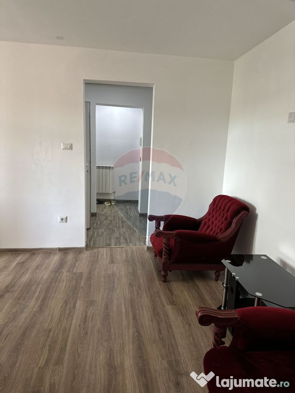 Apartament cu 3 camere de închiriat în zona Maratei