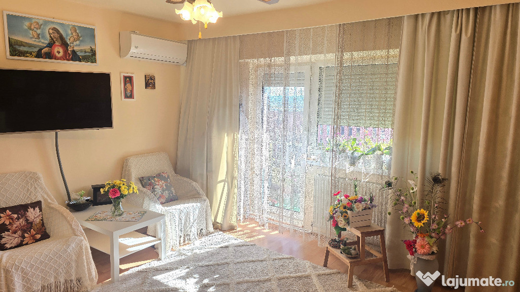 Vand apartament o camera, in Dorobanti, suprafata totala 47 mp,