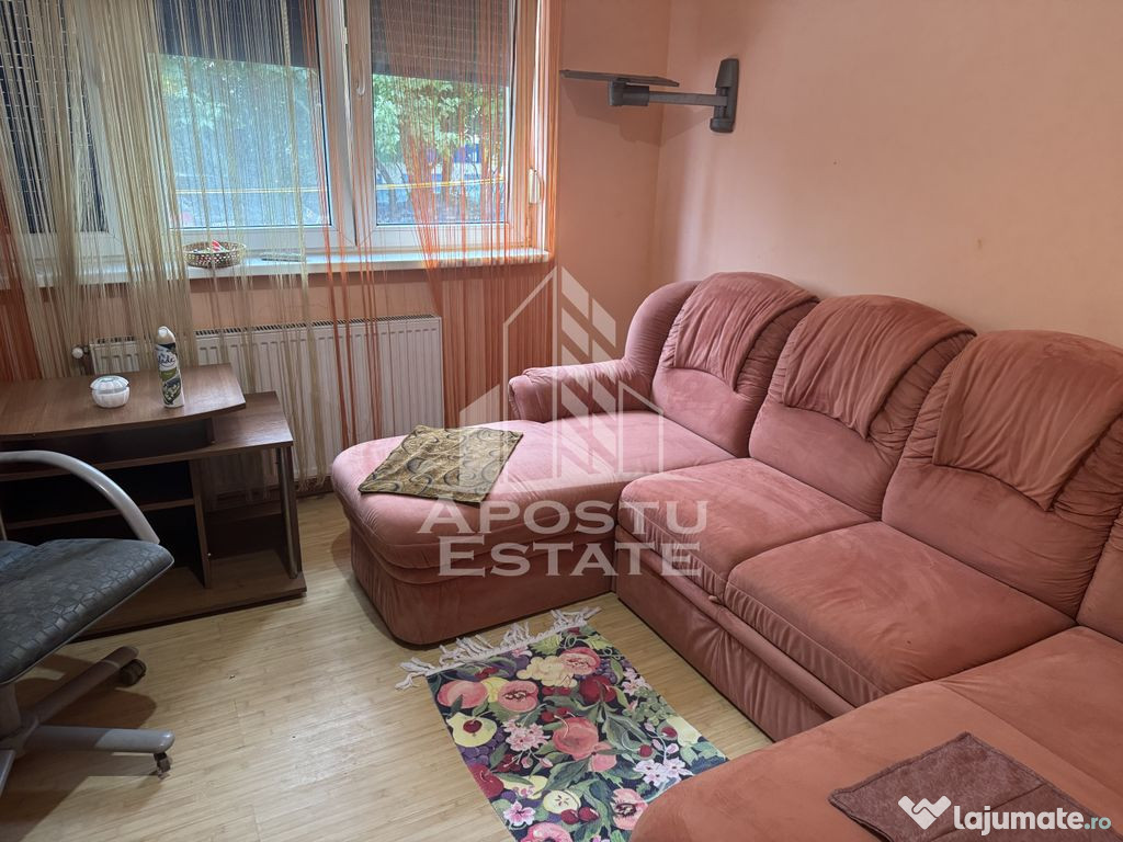 Garsonieră în zona Umt