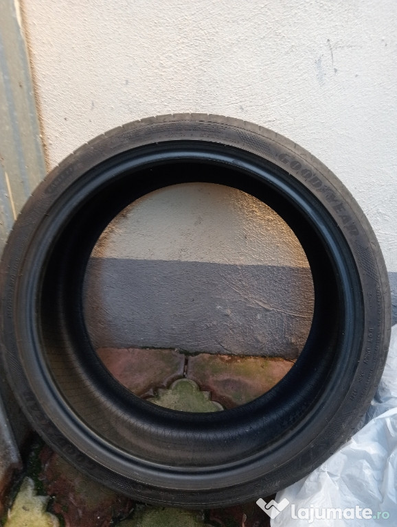 255 35 zr20 Goodyear eagle F1 supersport