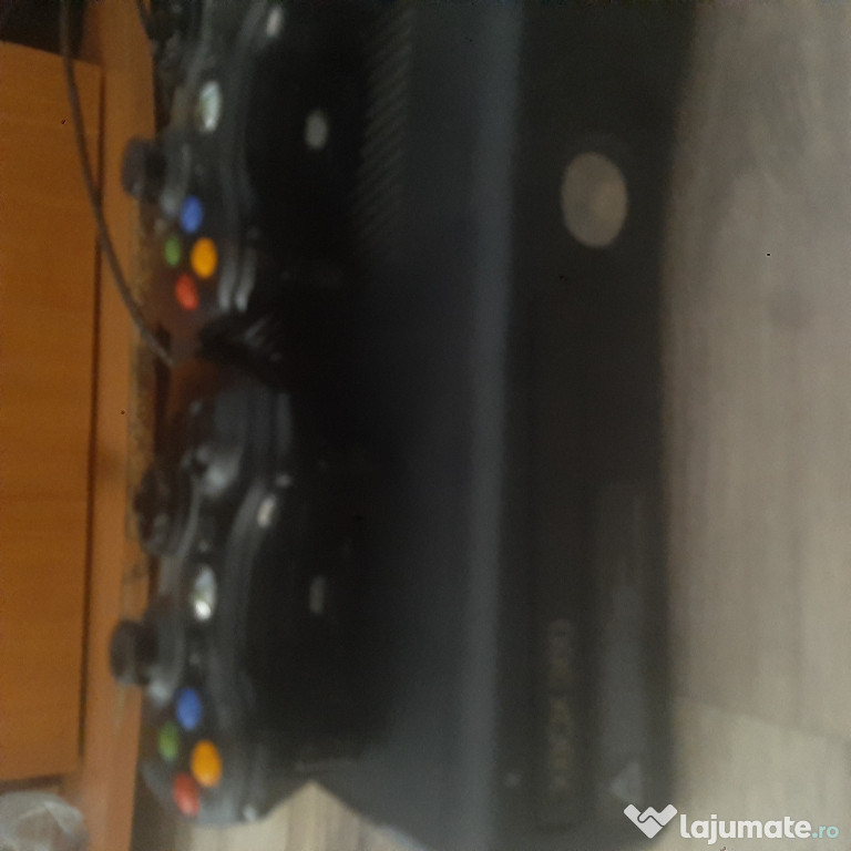 Xbox 360 modat cu 35 jocuri