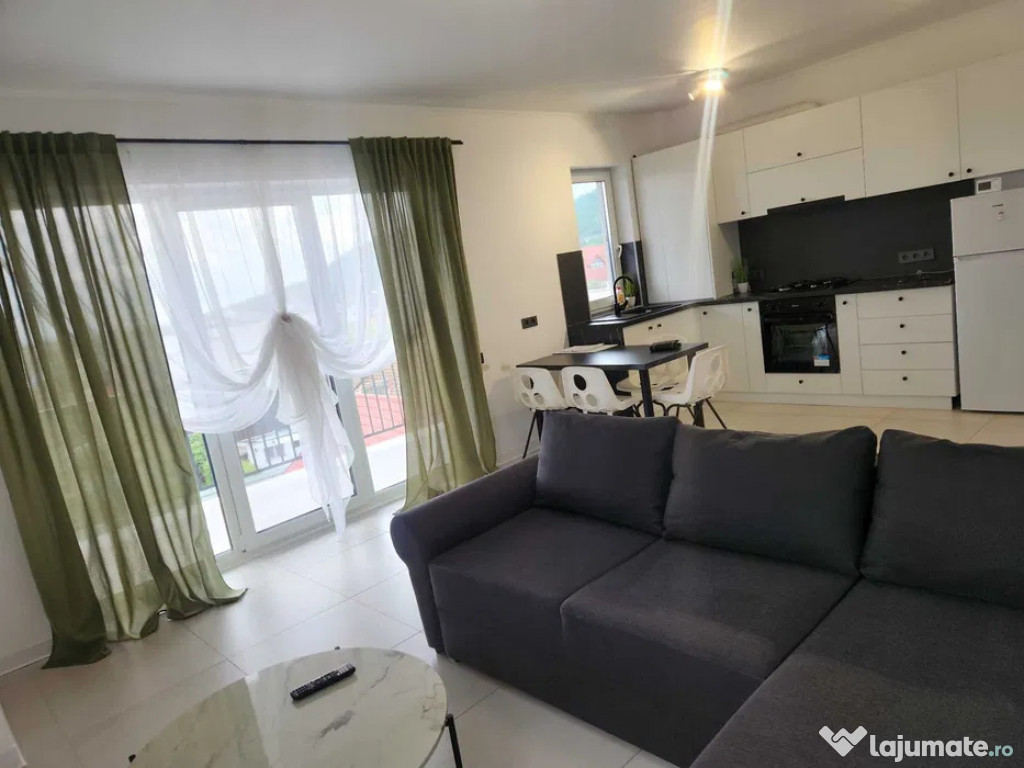 Apartament cu 3 camere LUX aproape de centru vechi