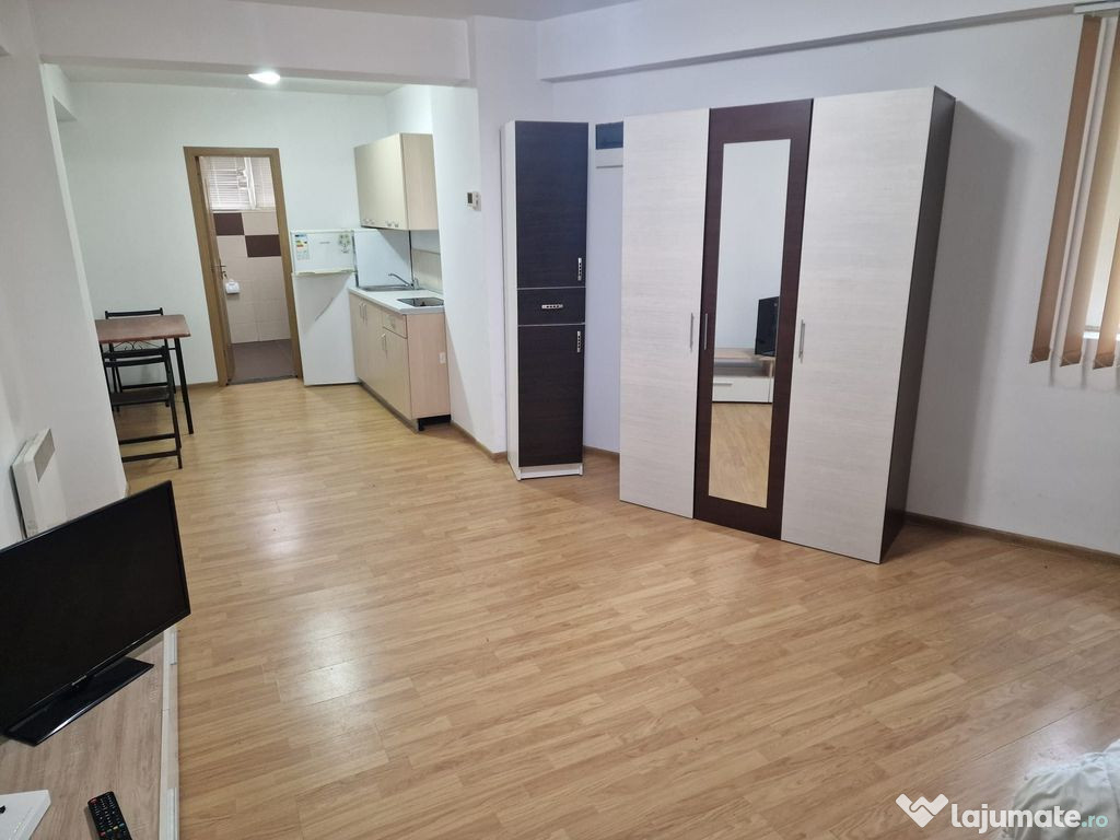 Garsonieră open-space de închiriat – disponibilă din...