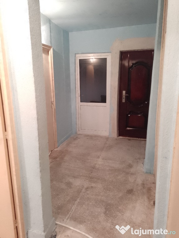 Apartament cu 2 camere Sud