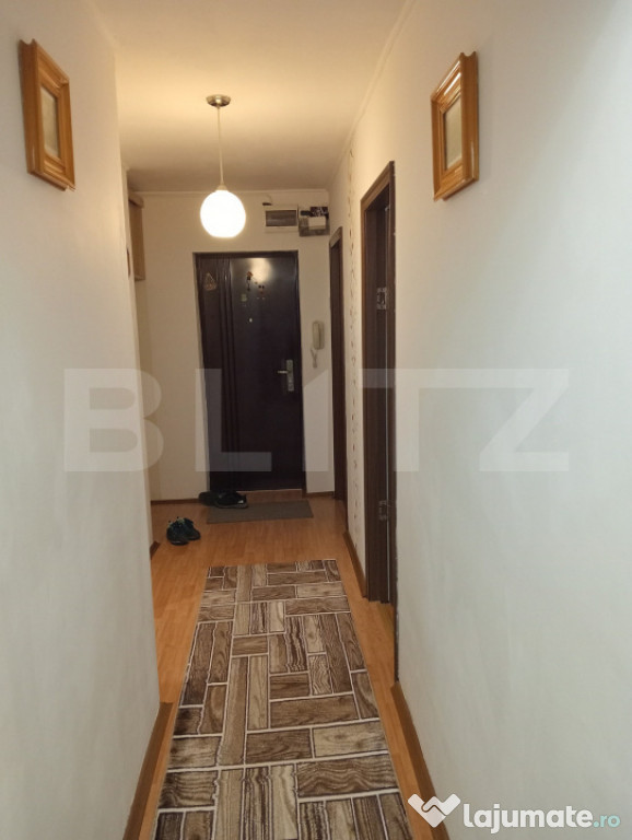 Apartament 3 camere decomandate, etaj 1, bloc din cărămid?