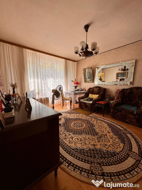 15 minute Metrou 1 Decembrie | Apartament 4 camere decomandat
