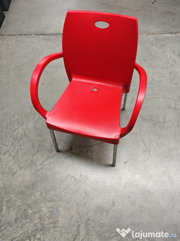 Scaune diferite modele