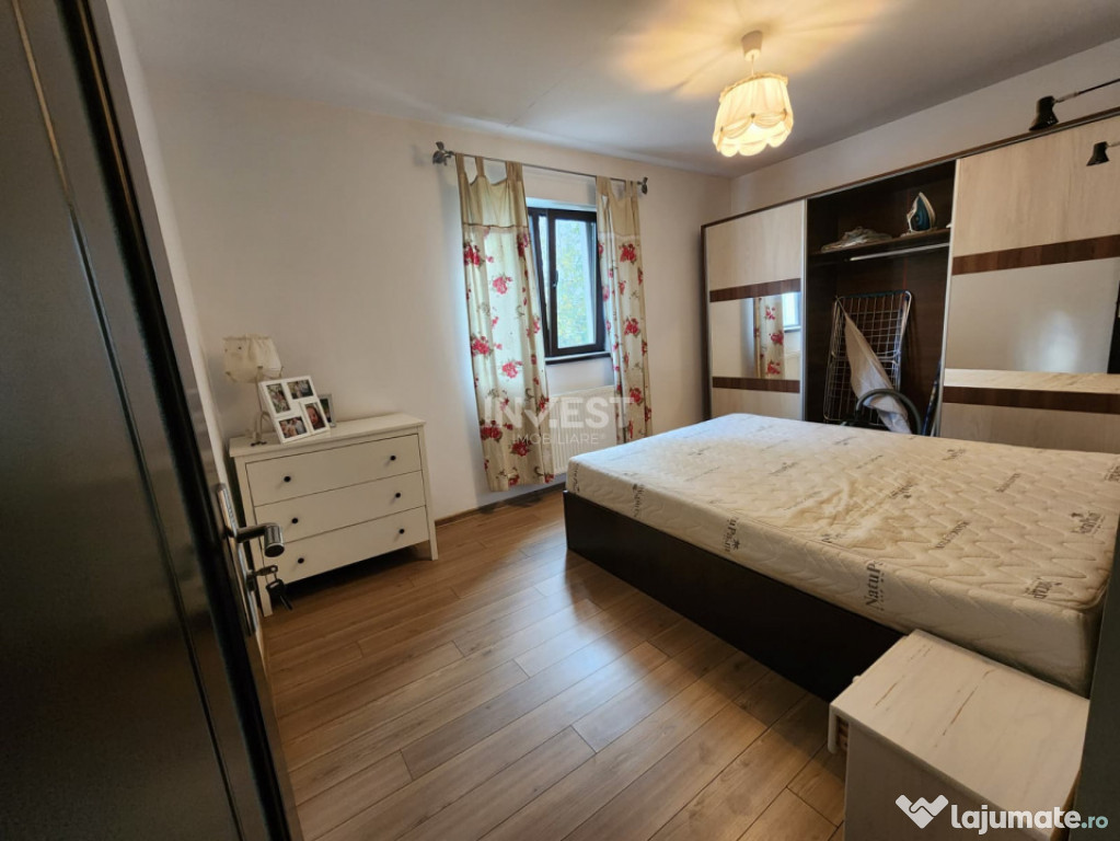 Casa 3 camere, 383mp teren, partial mobilata, utilata. Lunca